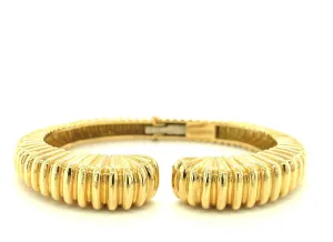 18K Yellow Gold Hinged Bangle Bracelet