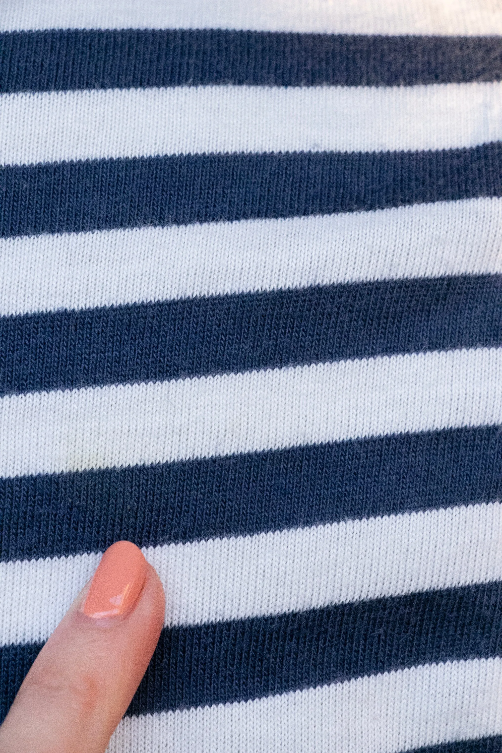 1970s Tank Top Striped Knit V Neck Sleeveless Tee S
