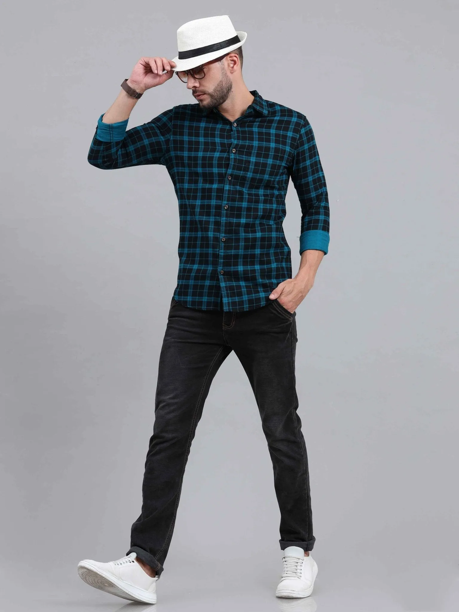 Checkered Cut Away Collar Casual Shirt