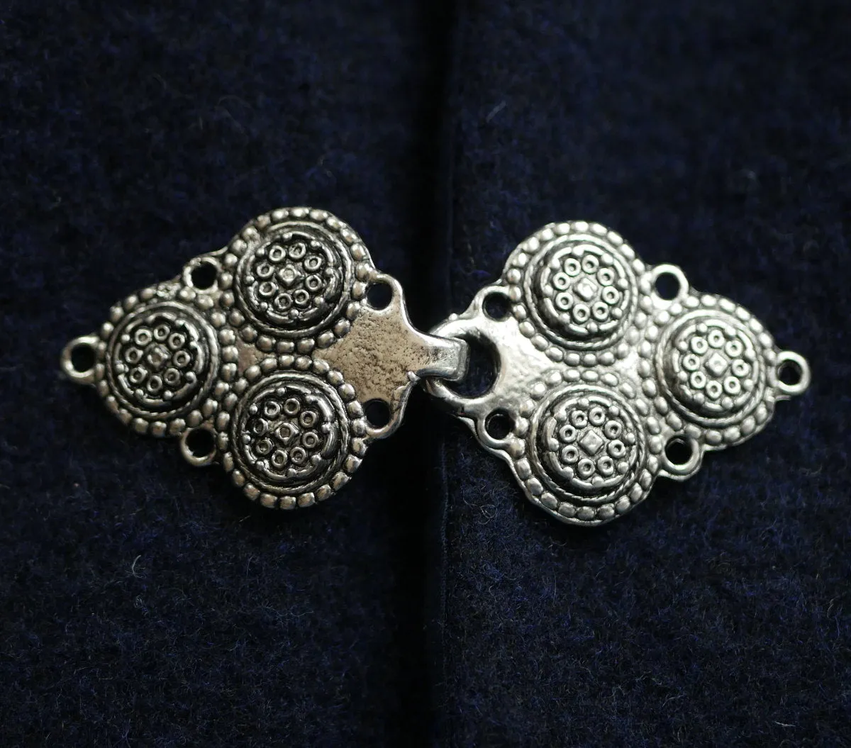 Cloak Clasps  Style C