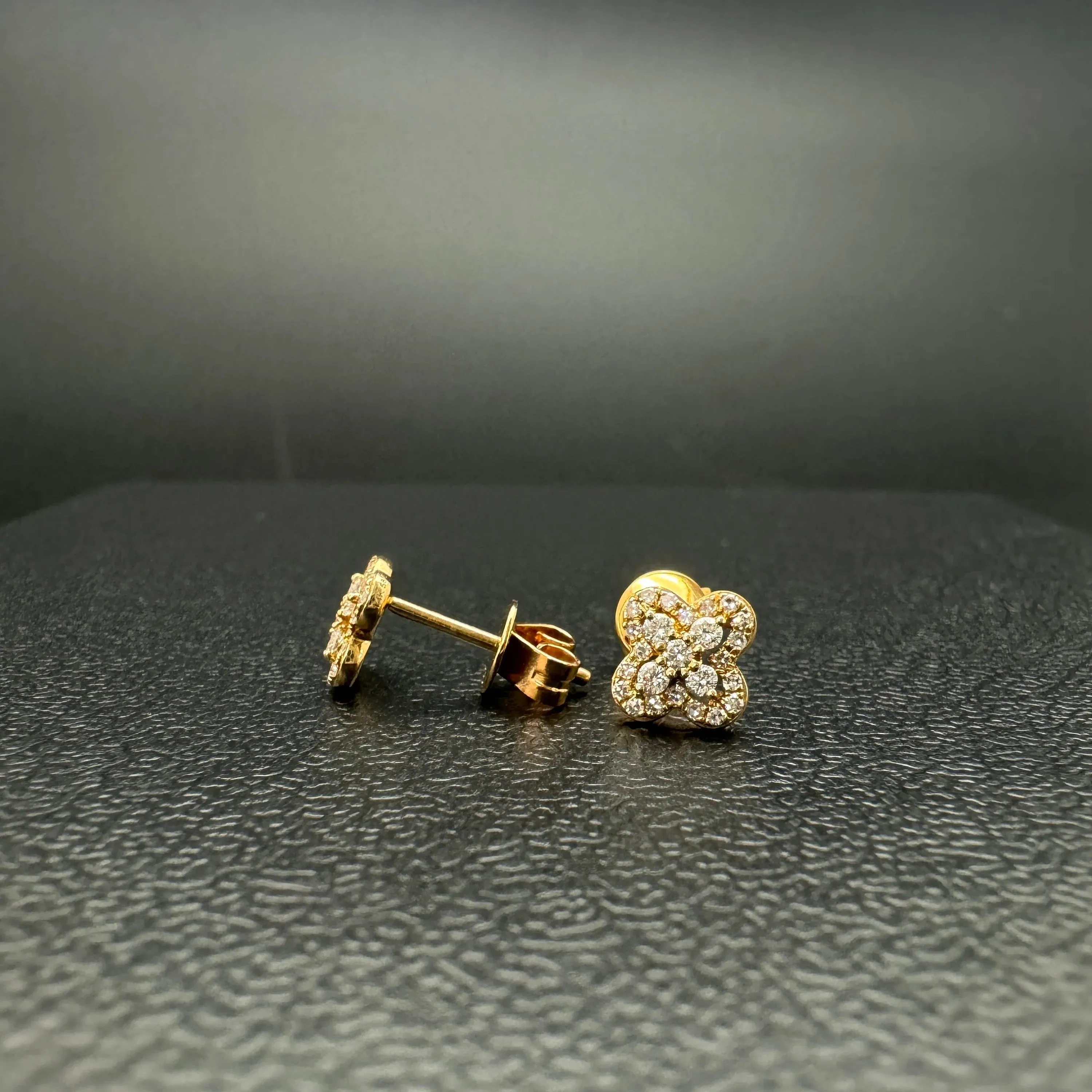 Clover Diamond Ear Tops