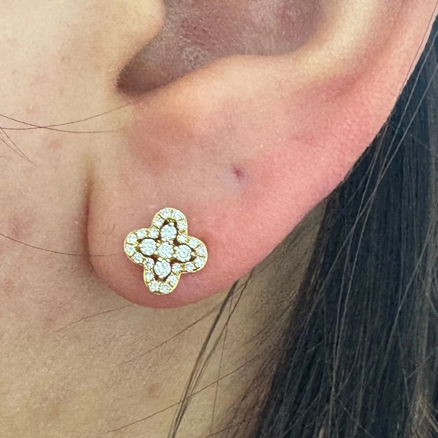Clover Diamond Ear Tops