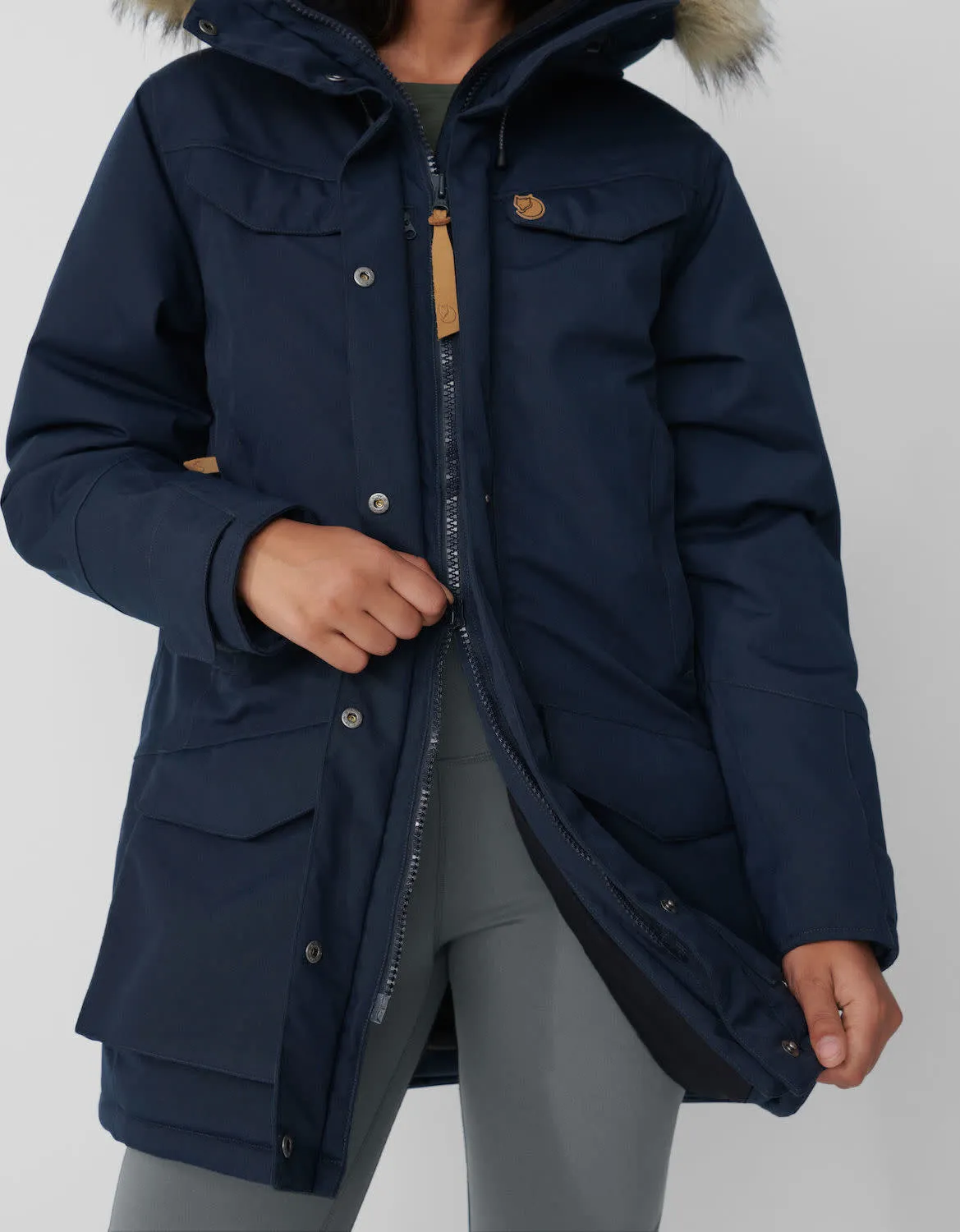 Fjällräven Women&#x27;s Nuuk Parka Black | Buy Fjällräven Women&#x27;s Nuuk Parka Black here | Outnorth